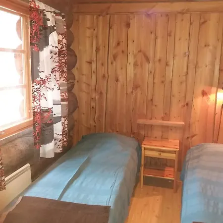 בית נופש Levikaira Log Chalets 15-16 *
