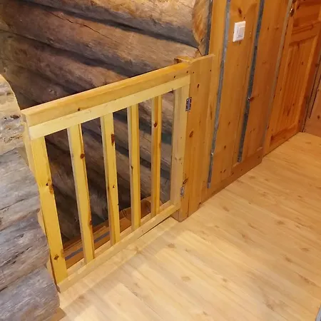 בית נופש Levikaira Log Chalets 15-16
