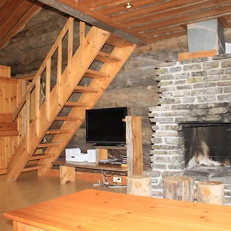 Levikaira Log Chalets 15-16