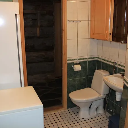 Levikaira Log Chalets 15-16