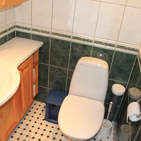 בית נופש Levikaira Log Chalets 15-16 *